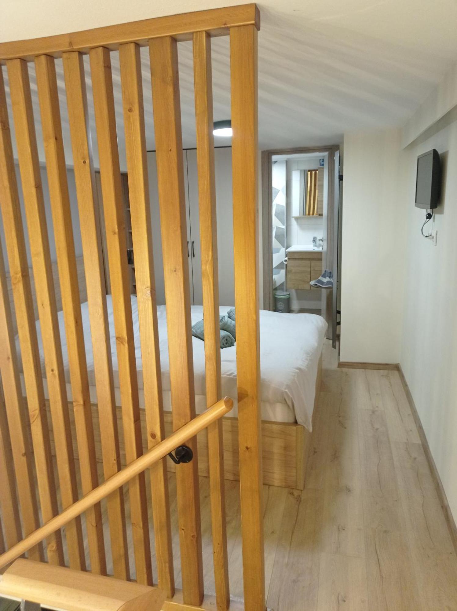 Minimal Two-Floor Apartment Tesalónica Exterior foto
